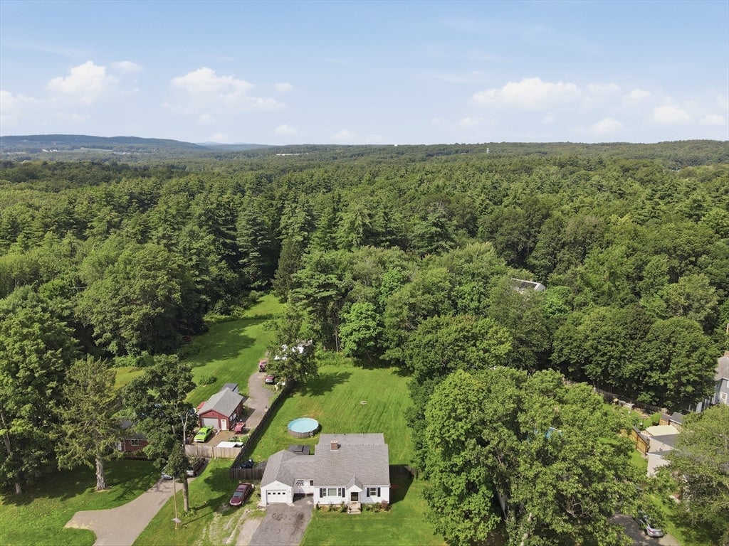 229 Whalom Rd, Lunenburg, MA Photo #37