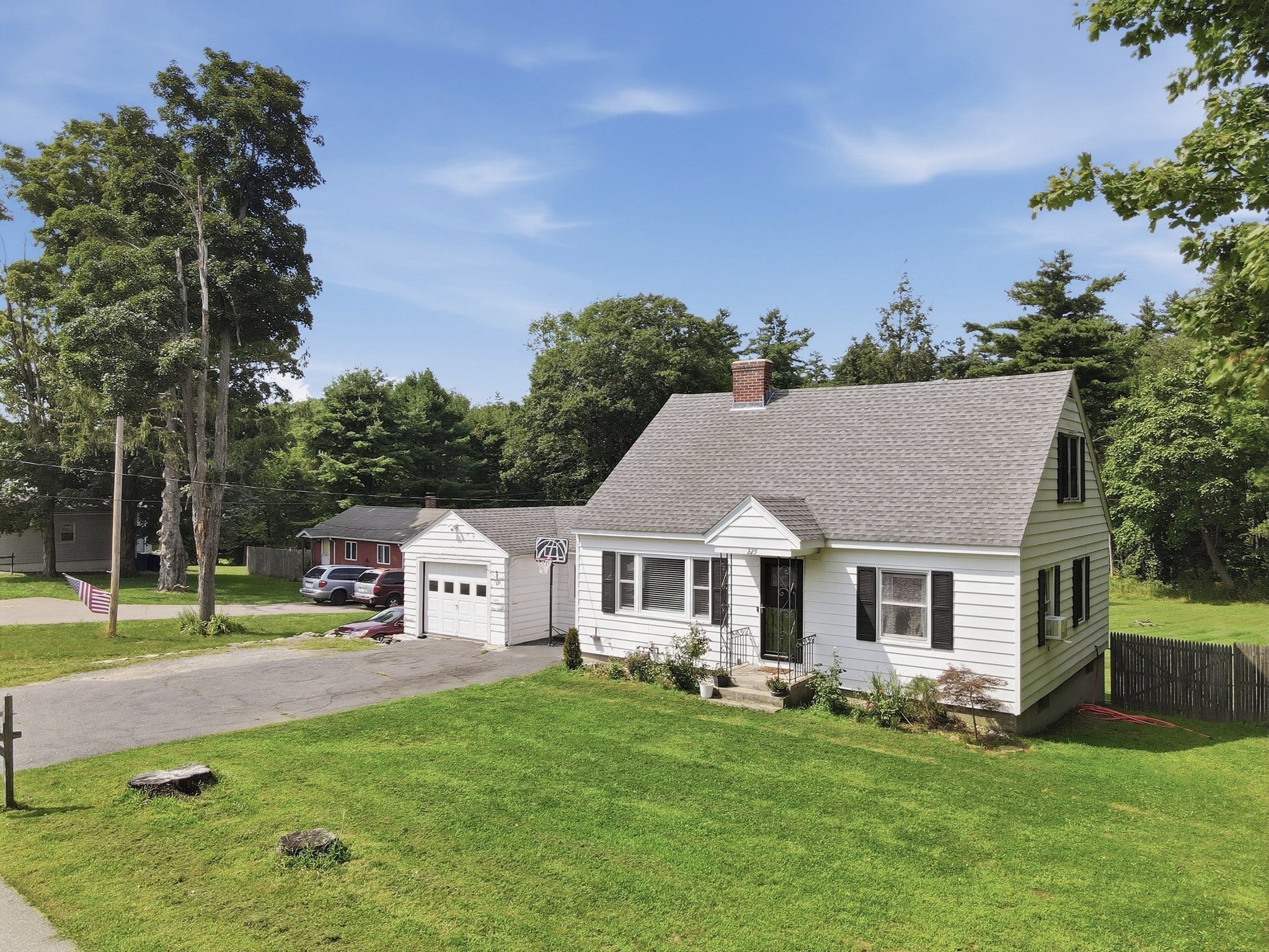 229 Whalom Rd