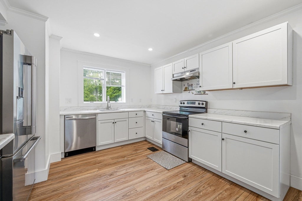 569 Lincoln Ave, Saugus, MA, 569 Lincoln Ave, Saugus, MA Photo #9
