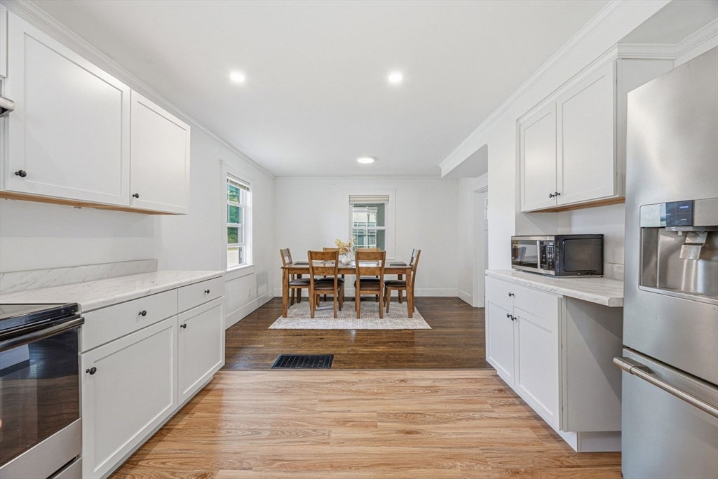 569 Lincoln Ave, Saugus, MA, 569 Lincoln Ave, Saugus, MA Photo #10