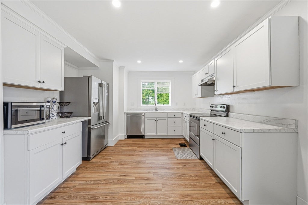 569 Lincoln Ave, Saugus, MA, 569 Lincoln Ave, Saugus, MA Photo #8
