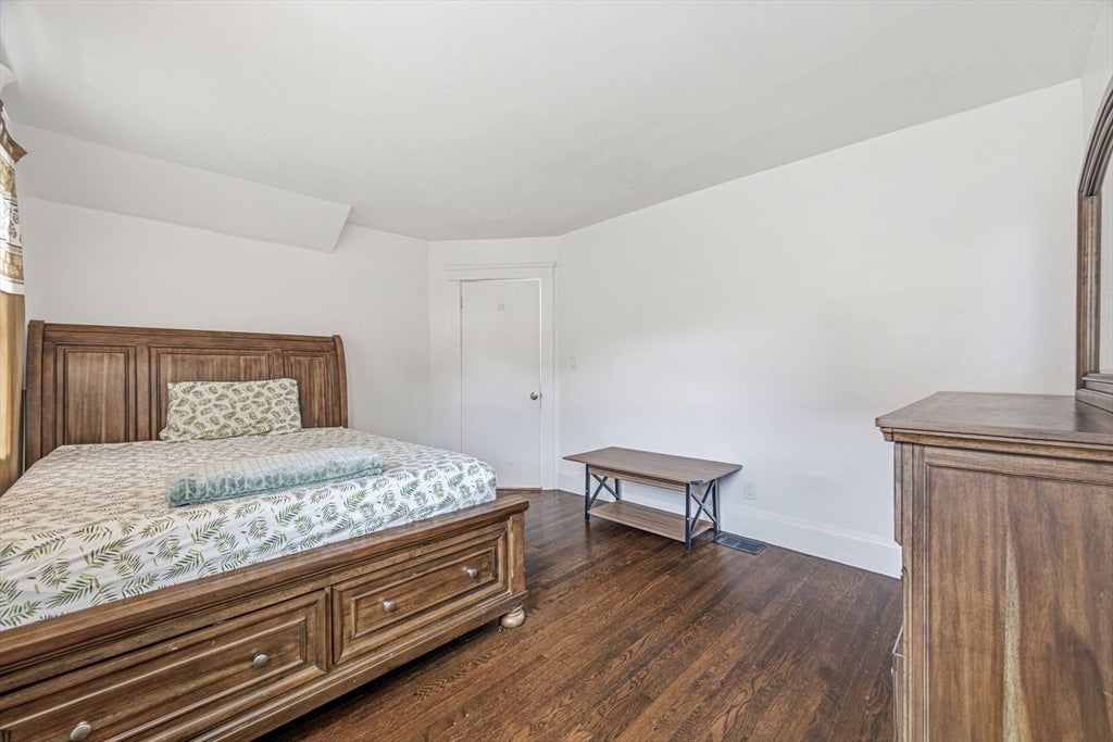 569 Lincoln Ave, Saugus, MA, 569 Lincoln Ave, Saugus, MA Photo #17