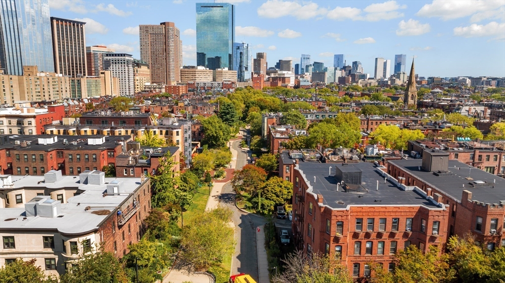 Boston, Massachusetts 02118, United States, 2 Bedrooms Bedrooms, ,3 BathroomsBathrooms,Residential,Active,215600