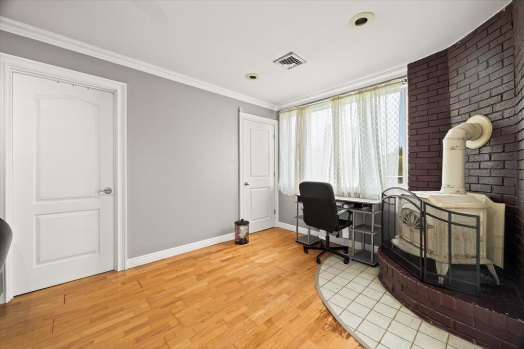 128 Windsor St, Fall River, MA Photo #27