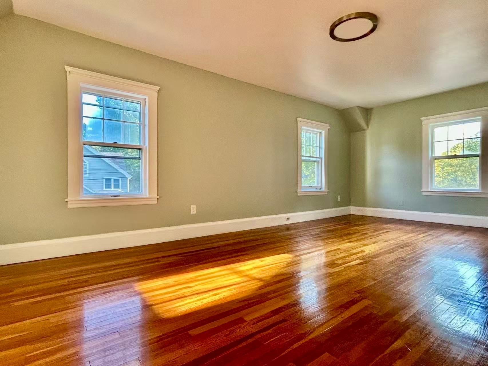 142 Jackson St, Newton, MA Photo #9