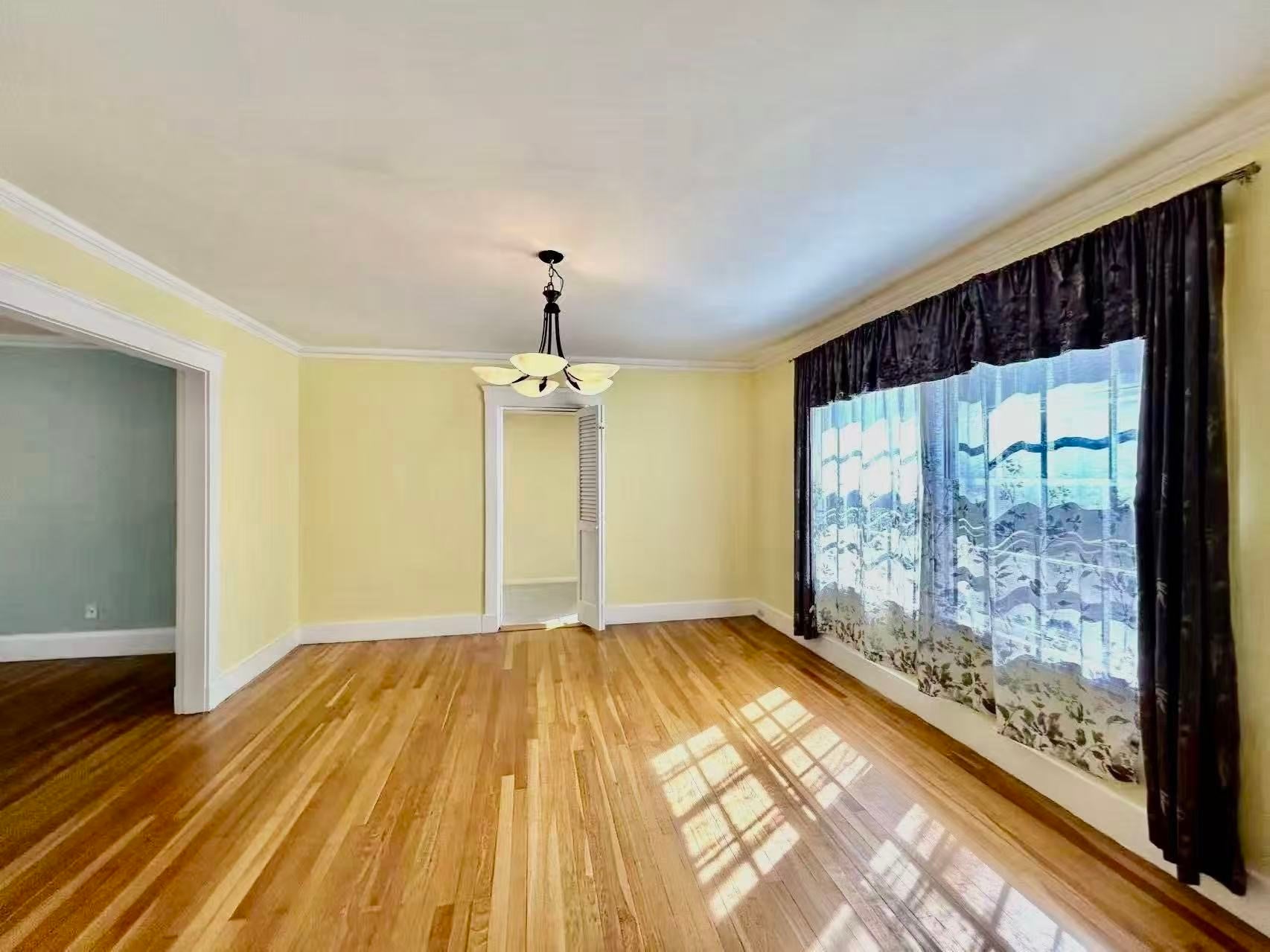 142 Jackson St, Newton, MA Photo #4