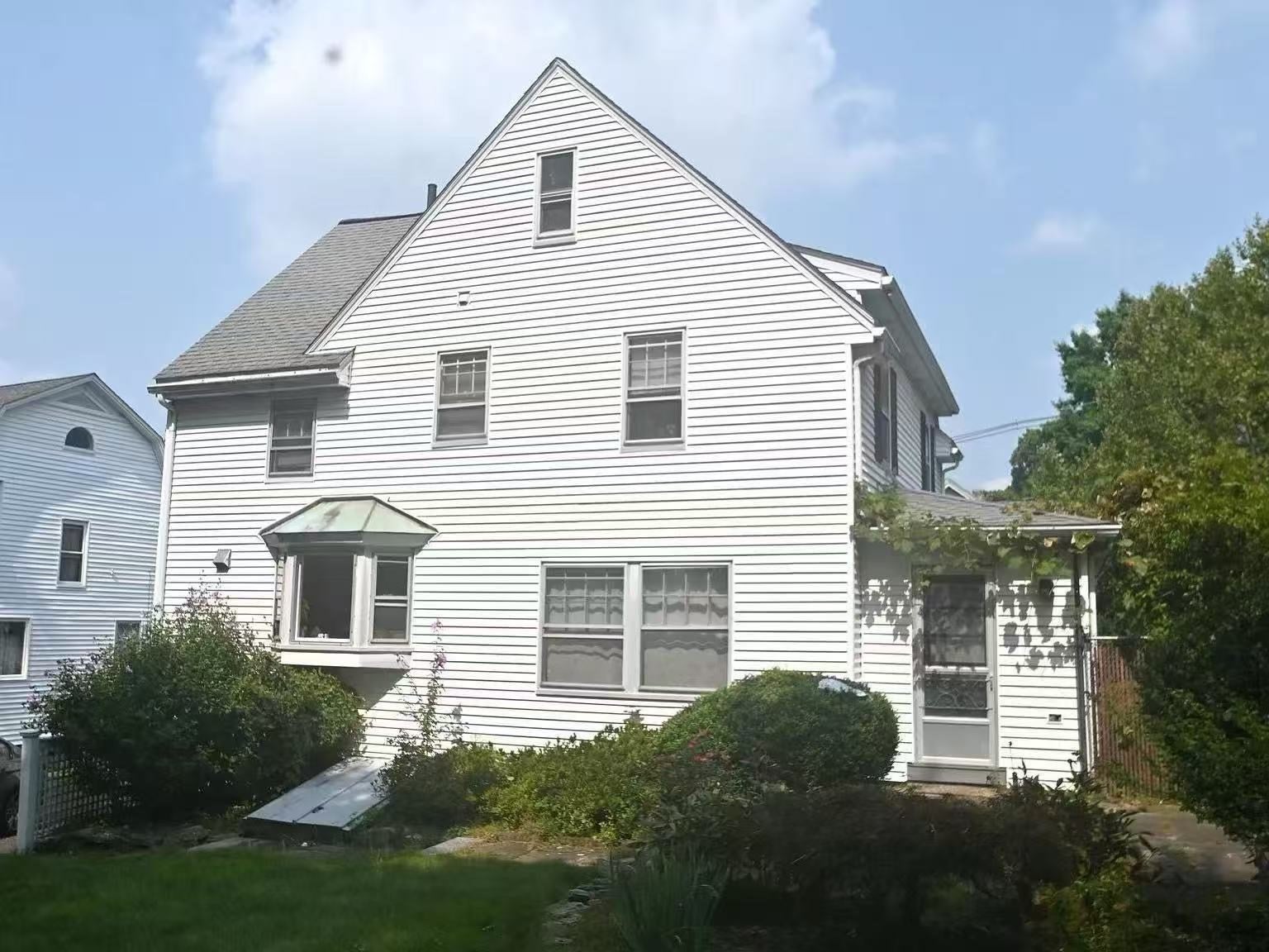 142 Jackson St, Newton, MA Photo #16