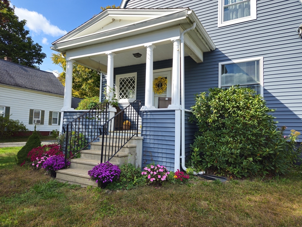 8 Thayer St