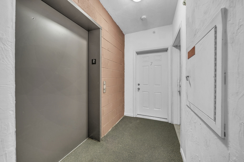257 Pleasant St #7, Worcester, MA Photo #2