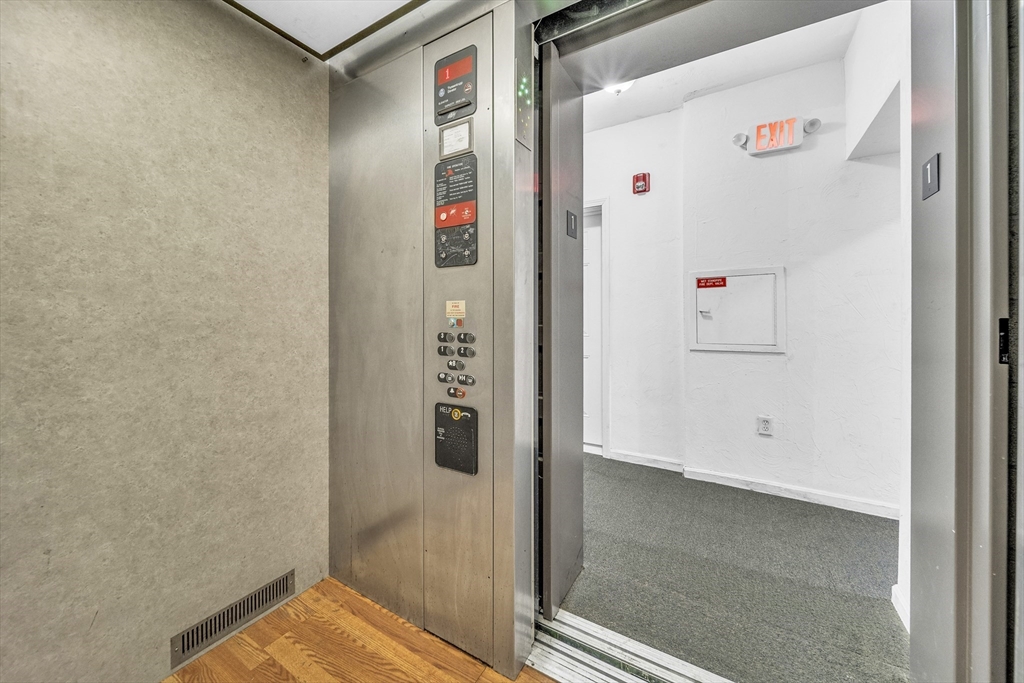 257 Pleasant St #7, Worcester, MA Photo #21