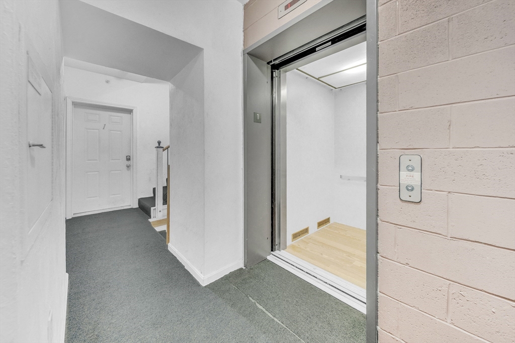 257 Pleasant St #7, Worcester, MA Photo #20