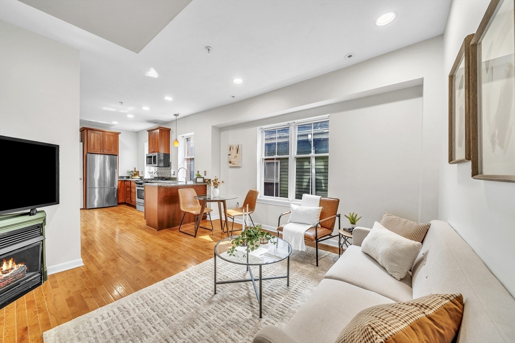 257 Pleasant St #7, Worcester, MA Photo #6