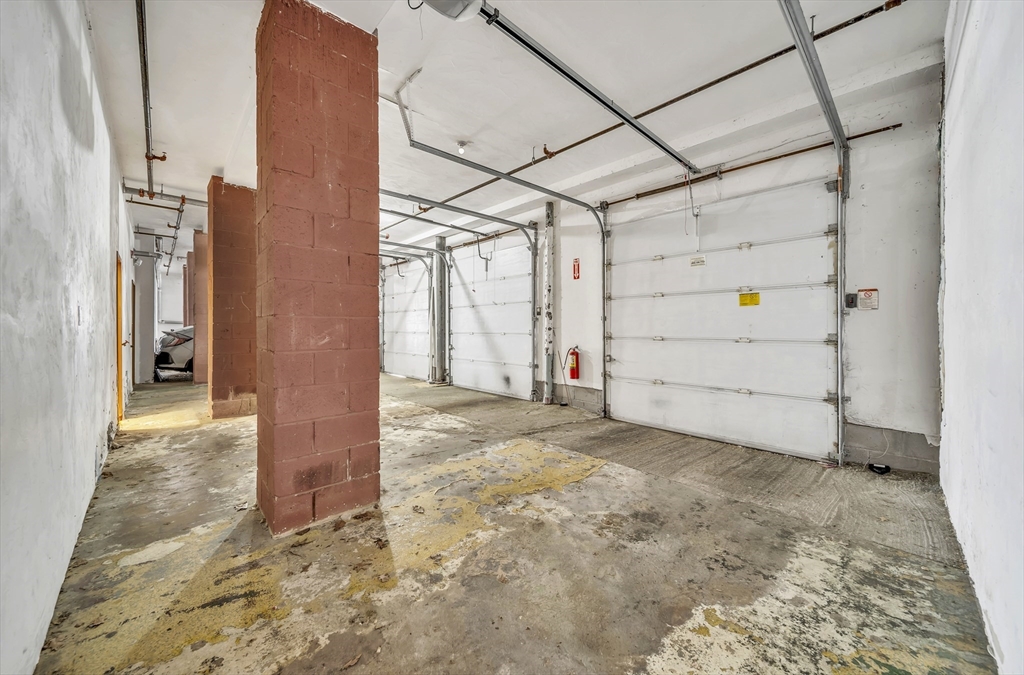 257 Pleasant St #7, Worcester, MA Photo #23