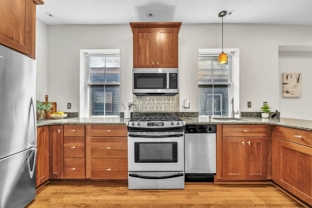 257 Pleasant St #7, Worcester, MA Photo #3
