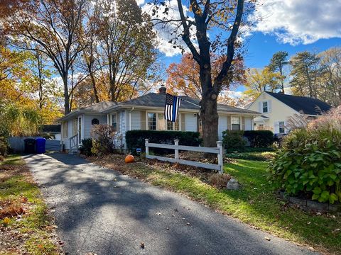 Photo of 157 Gardens Dr, Springfield, MA 01119 (MLS # 73451446)