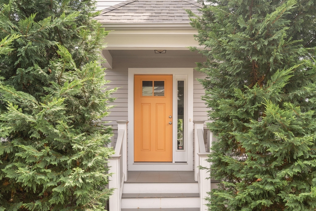29 Neponset Ave