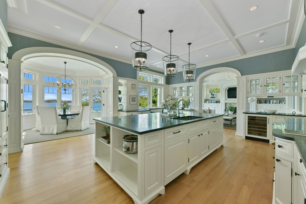 5 Bare Cove Ln, Hingham, MA Photo #8