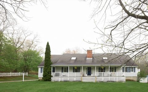 121 Haverhill Amesbury MA 01913