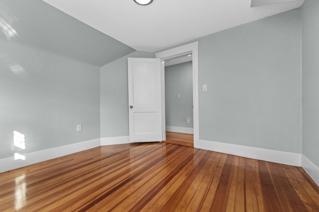 Revere, Massachusetts 02151, United States, 3 Bedrooms Bedrooms, ,1 BathroomBathrooms,Residential,Active,244885