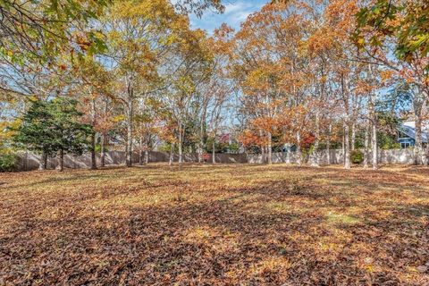 37 Nemasket Rd Falmouth MA 02540