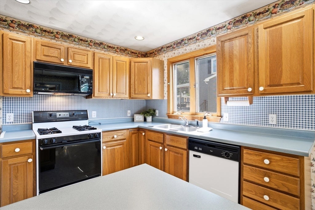 12 Northfield RD, Peabody, MA, 12 Northfield RD, Peabody, MA Photo #13