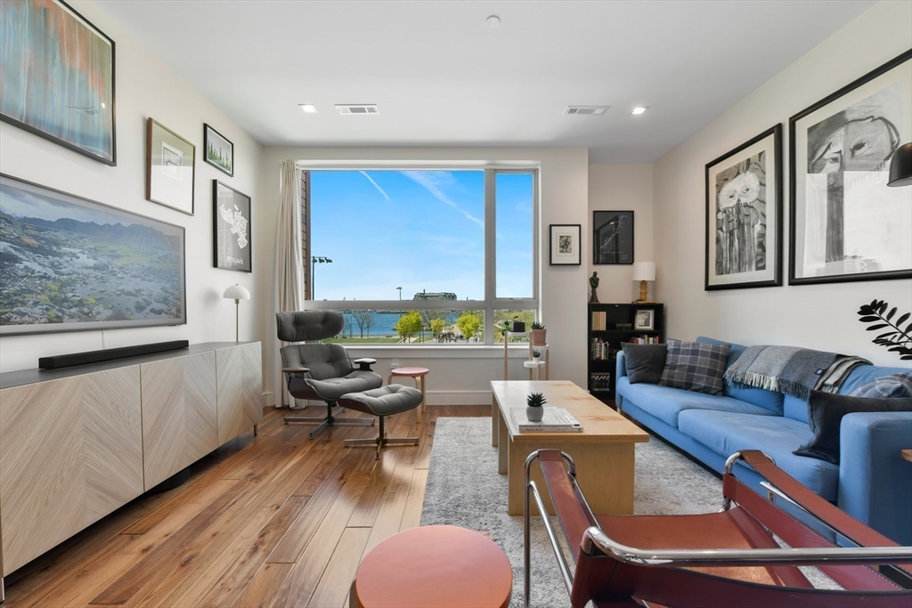 99 Sumner Street 315