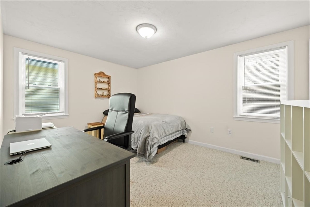 120 County St, Lakeville, MA, 120 County St, Lakeville, MA Photo #17