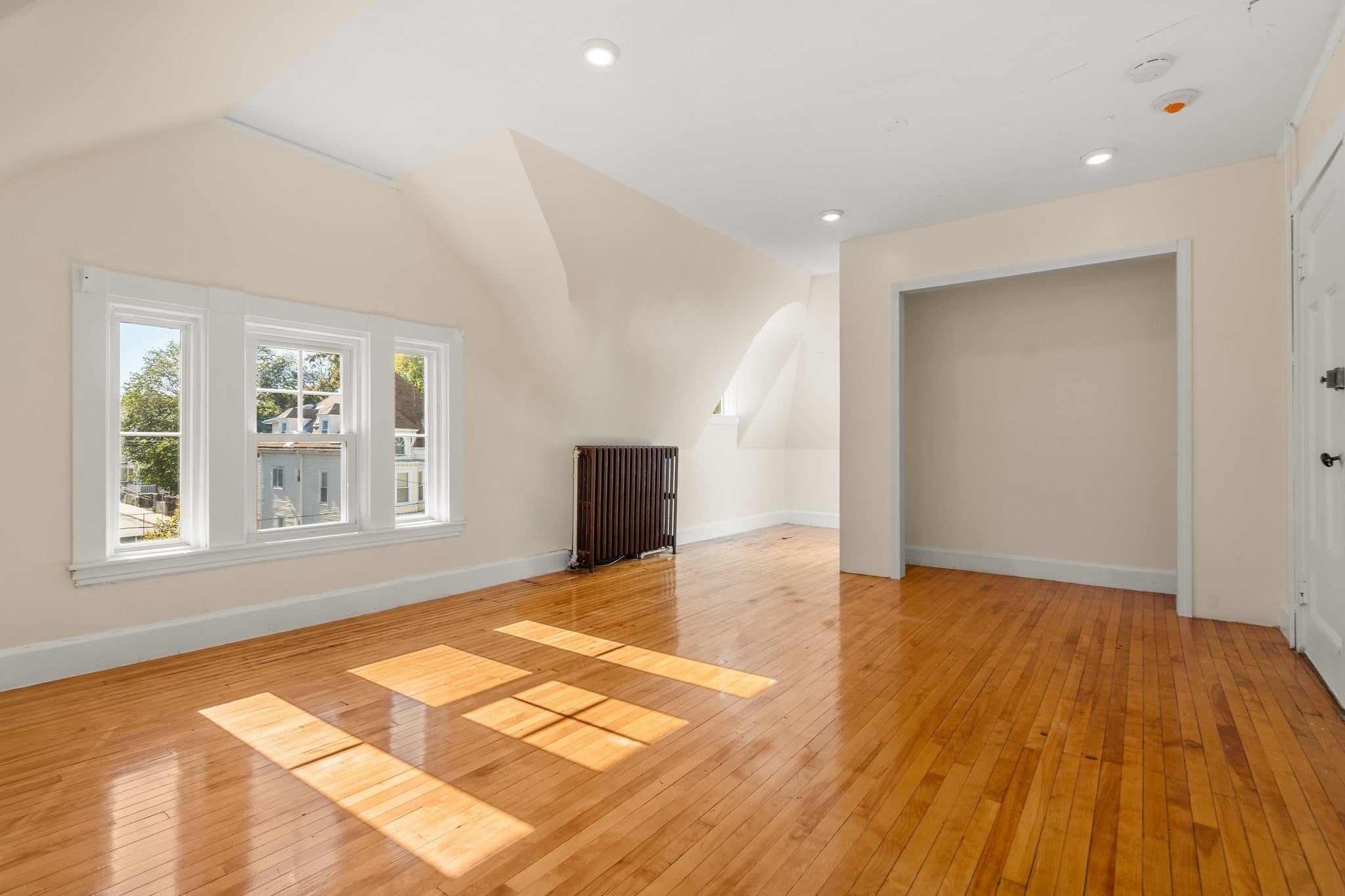 26 Lawrence Ave, Boston, MA Photo #32
