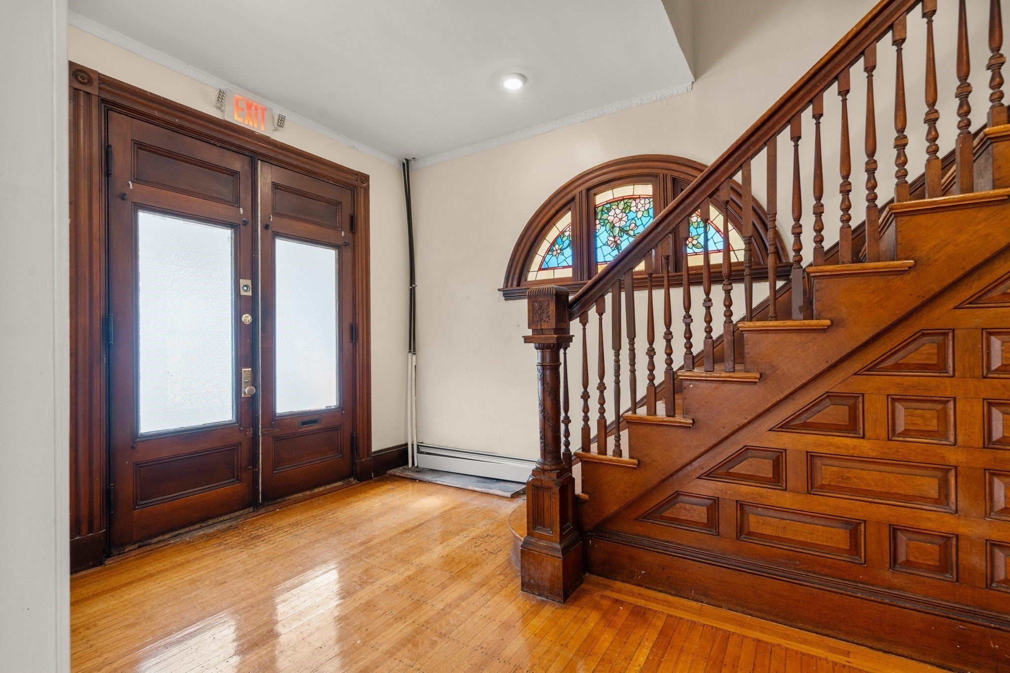 26 Lawrence Ave, Boston, MA Photo #9