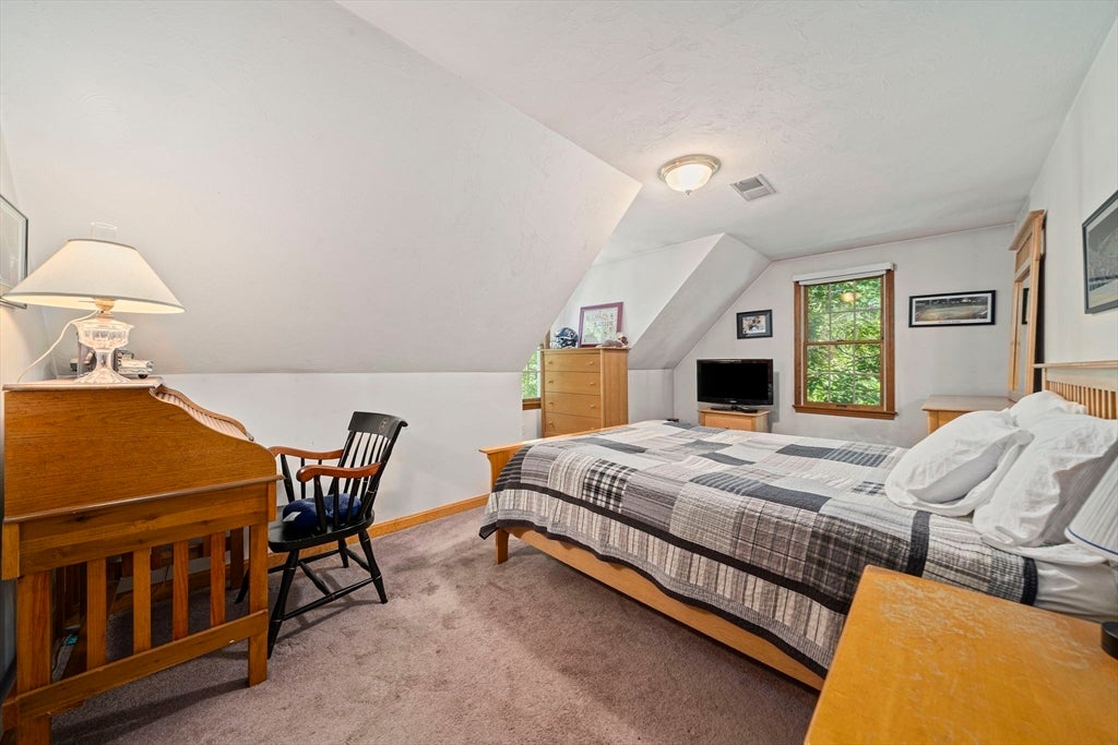 66 Cottage Ln, Weymouth, MA Photo #18