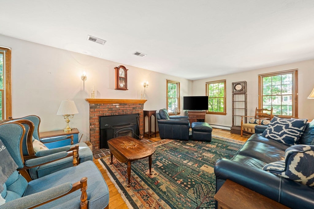66 Cottage Ln, Weymouth, MA Photo #8