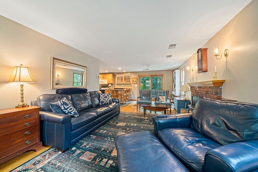 66 Cottage Ln, Weymouth, MA Photo #9