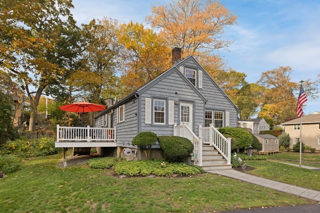 18 Woodrow Ter