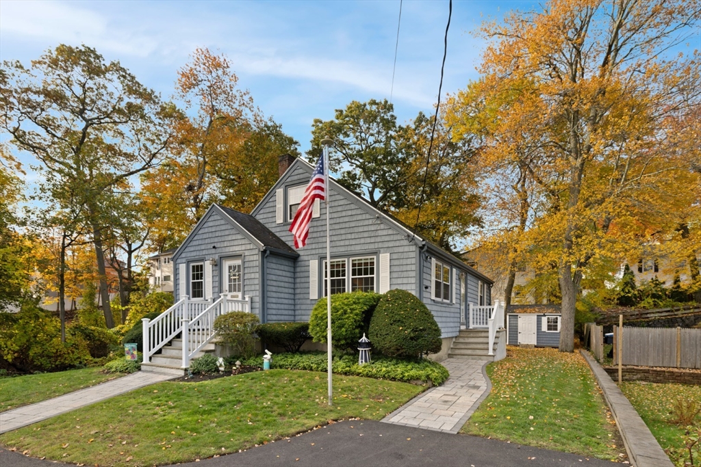 18 Woodrow Ter