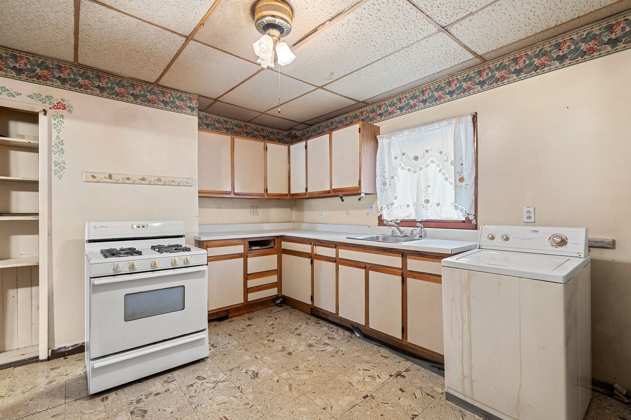192 Lexington St, Boston, MA, 192 Lexington St, Boston, MA Photo #14