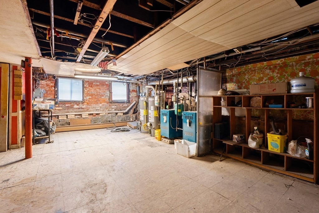 192 Lexington St, Boston, MA Photo #40