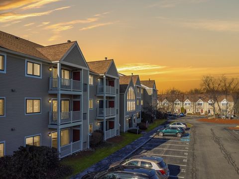 Photo of 105 Hunters Run Place #105, Haverhill, MA 01832 (MLS # 73463344)