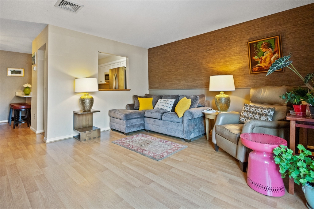 105 Hunters Run Place 105