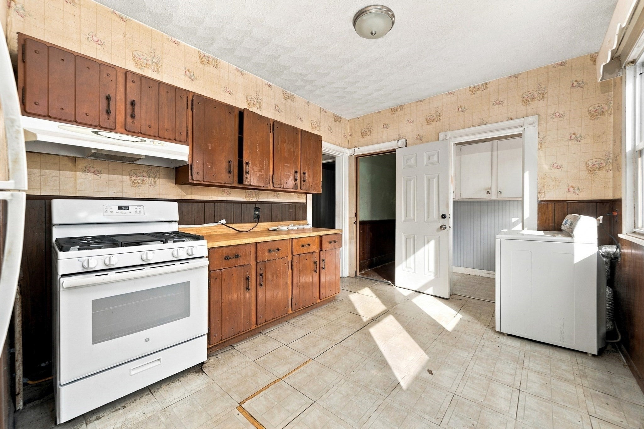 52 Watts St, Chelsea, MA, 52 Watts St, Chelsea, MA Photo #22