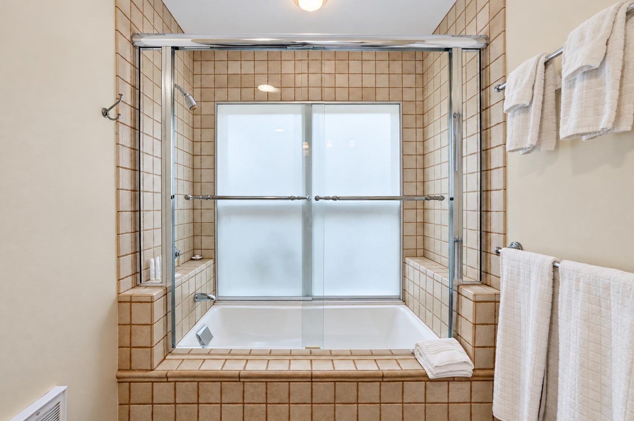 18 Sylvan Avenue, Tisbury, MA Photo #30