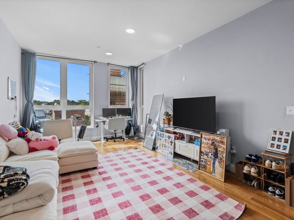 10 Taber Street 603