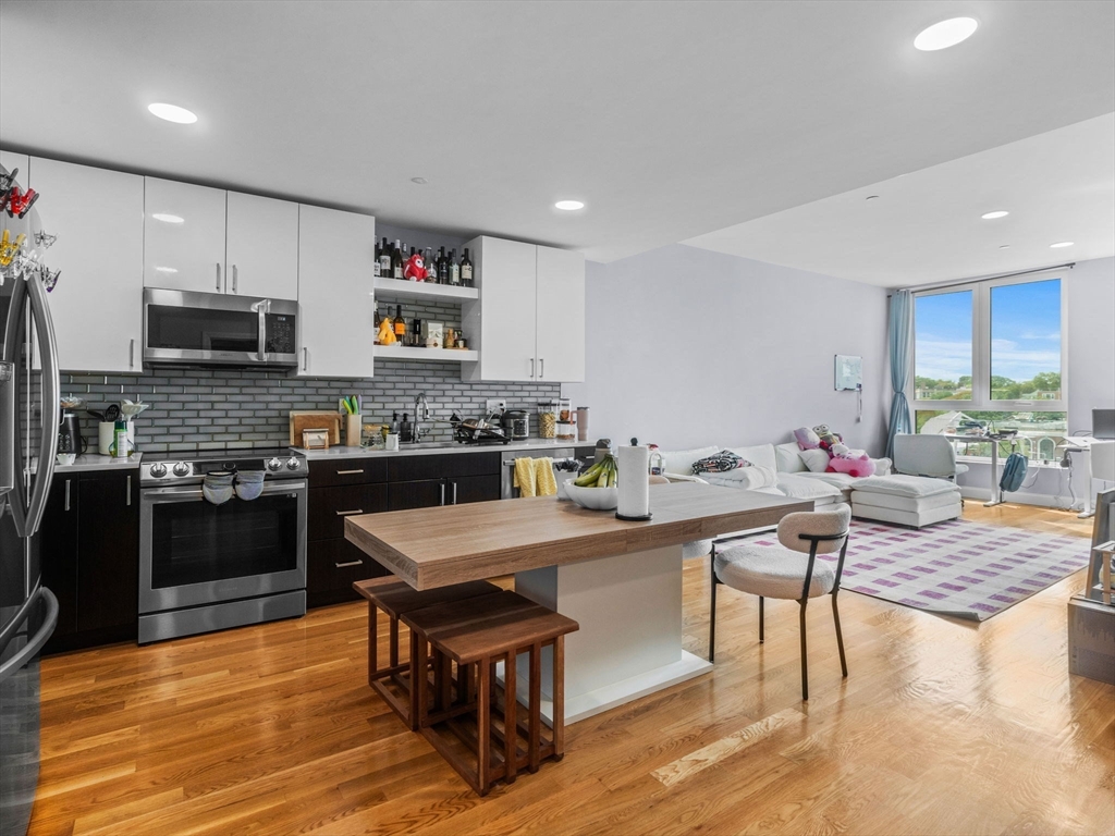 10 Taber Street 603
