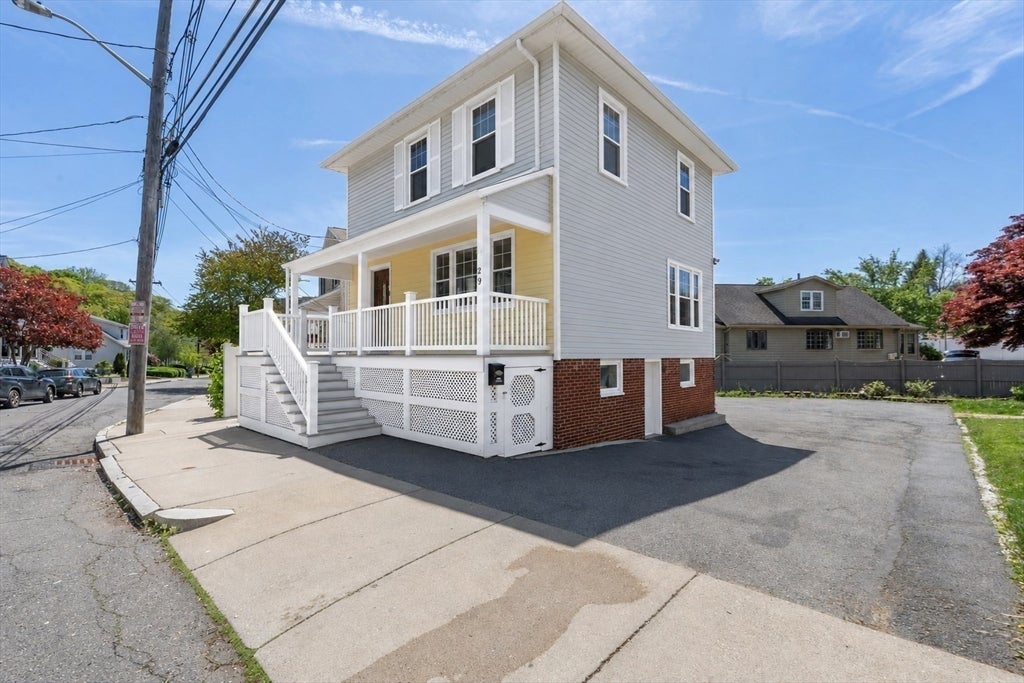 29 Bowman St