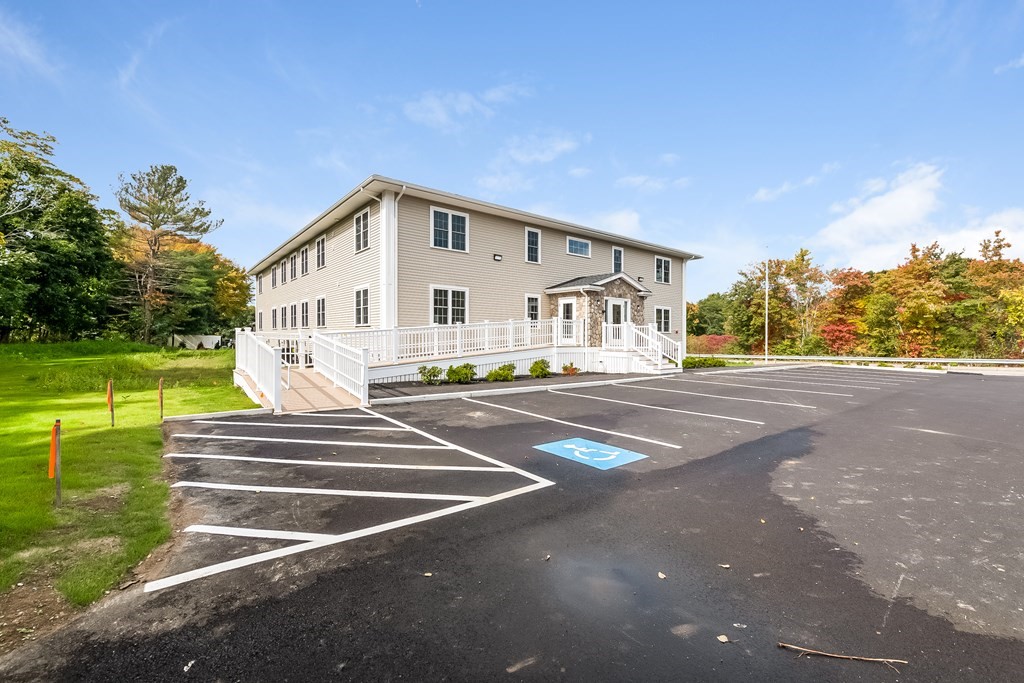 351 Summer Street 4