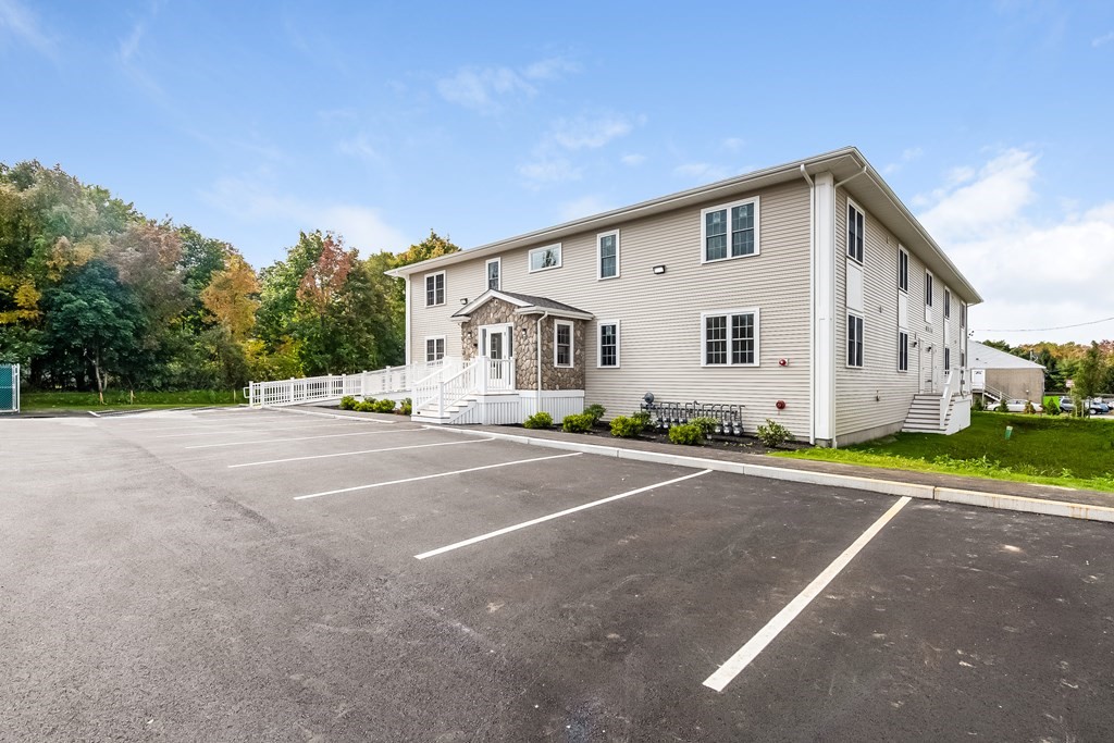 351 Summer Street 4