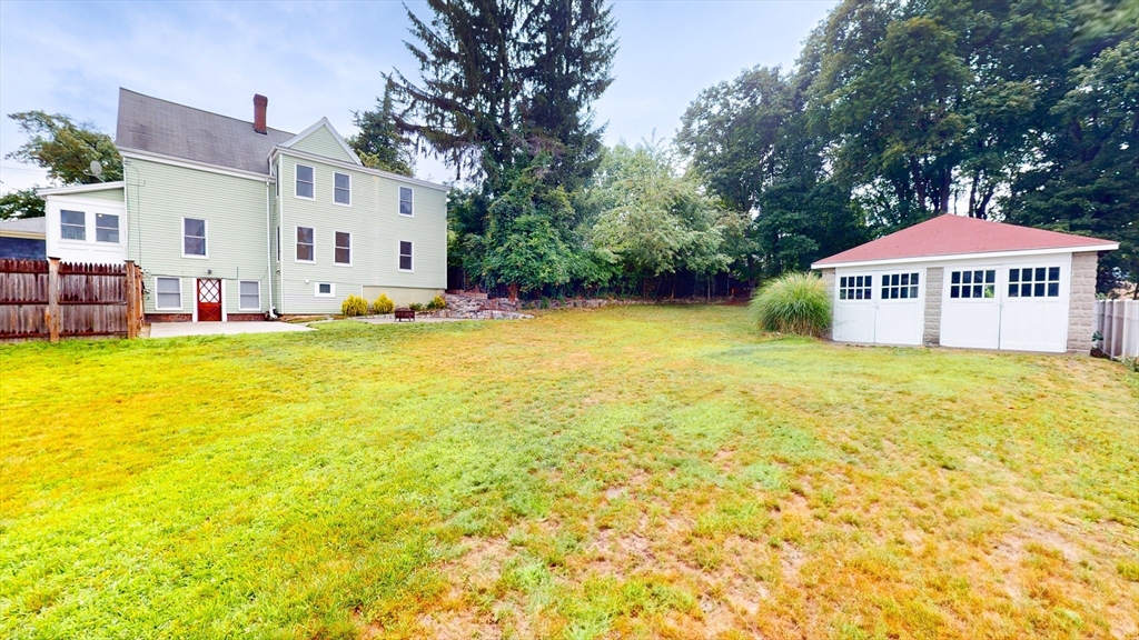 18 Marion St