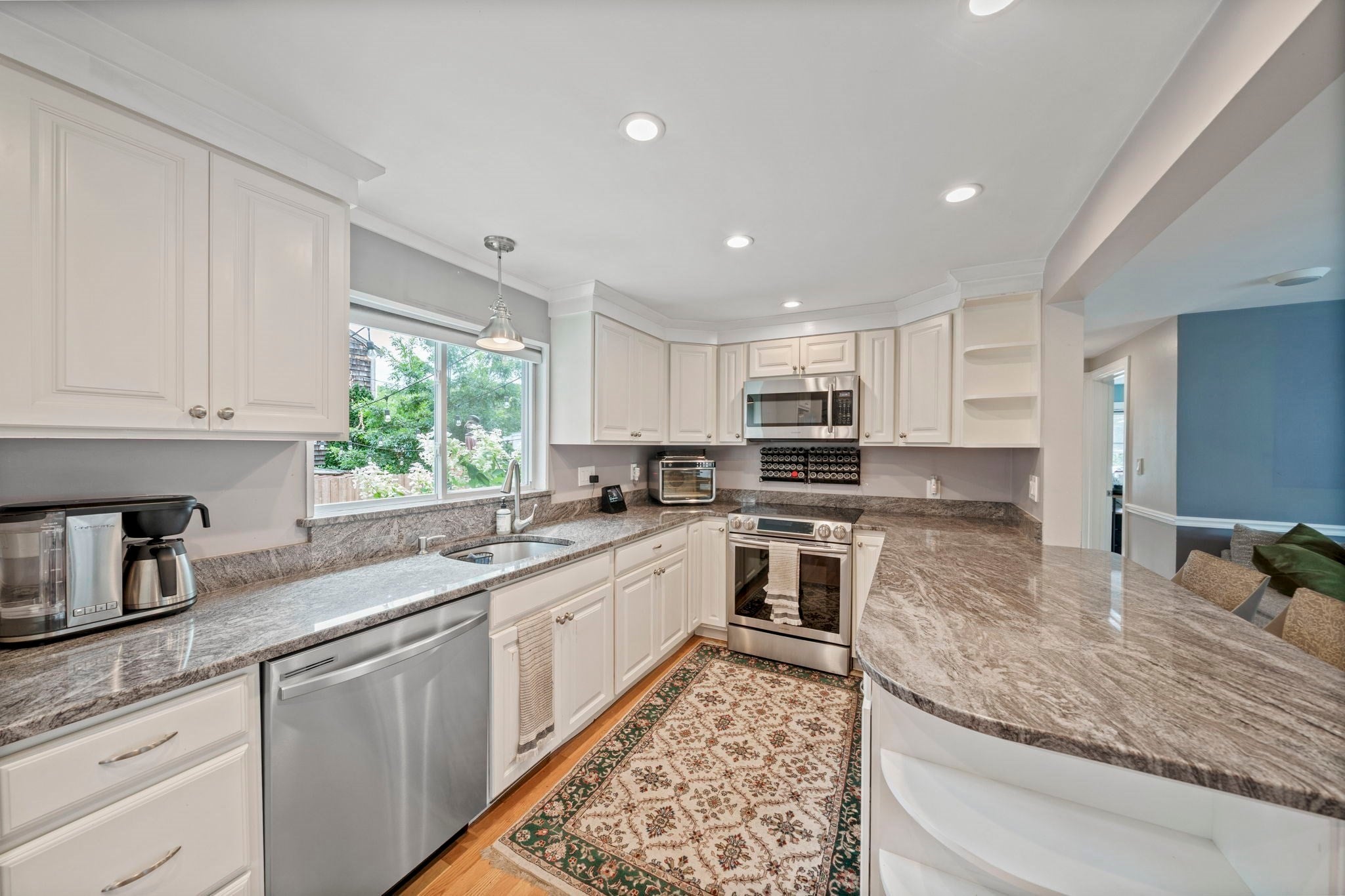 78 Doris Dr