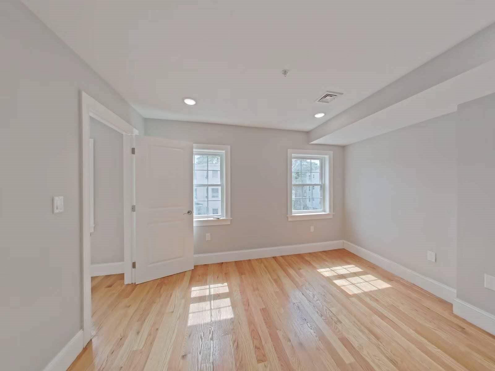 84 Chelsea St #3, Boston, MA Photo #15