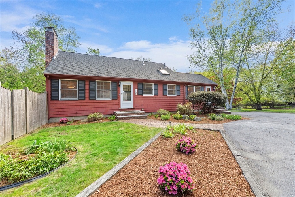 112 Page Rd, Bedford, MA Photo #2