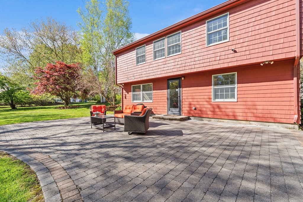 112 Page Rd, Bedford, MA Photo #21